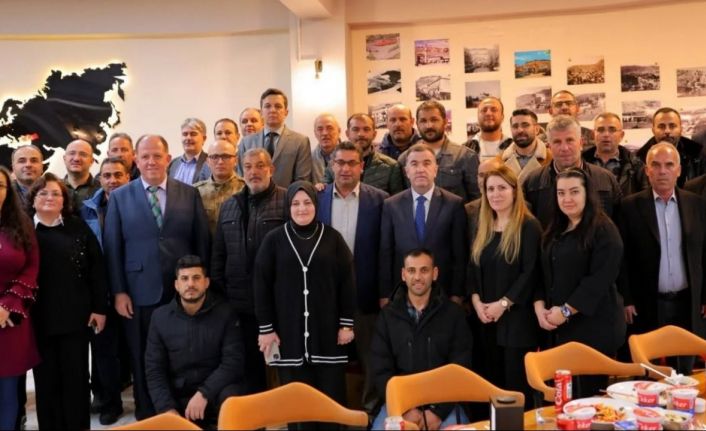 Vali Eldivan İl Özel İdaresi personelleriyle iftar programında bir araya geldi