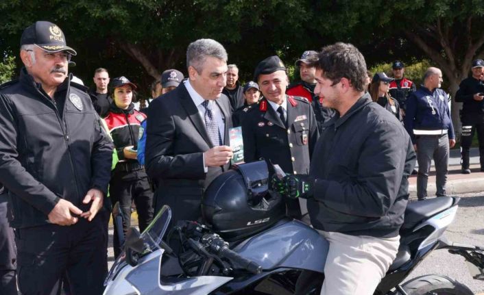 Vali Toros, trafik ve asayiş uygulamasına katıldı