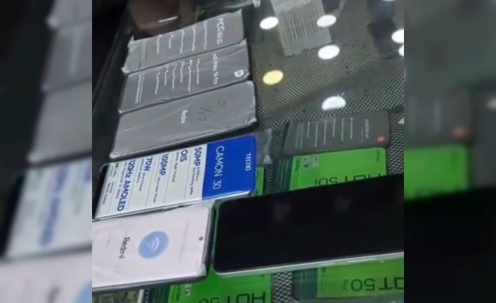 Van’da 1 milyon 800 bin TL değerinde 143 adet kaçak cep telefonu ele geçirildi