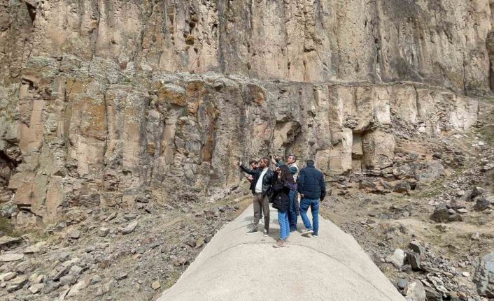 Yaşar Kemal Şelalesi yeniden akmaya başladı