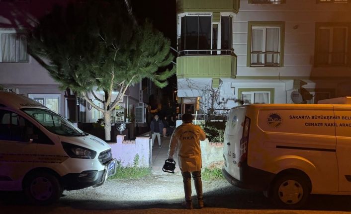 Yemek getiren komşuları haber alamadı, evde cansız bedeni bulundu