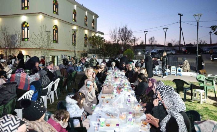 Yunanistan Gümülcine’de gönül sofrası kuruldu