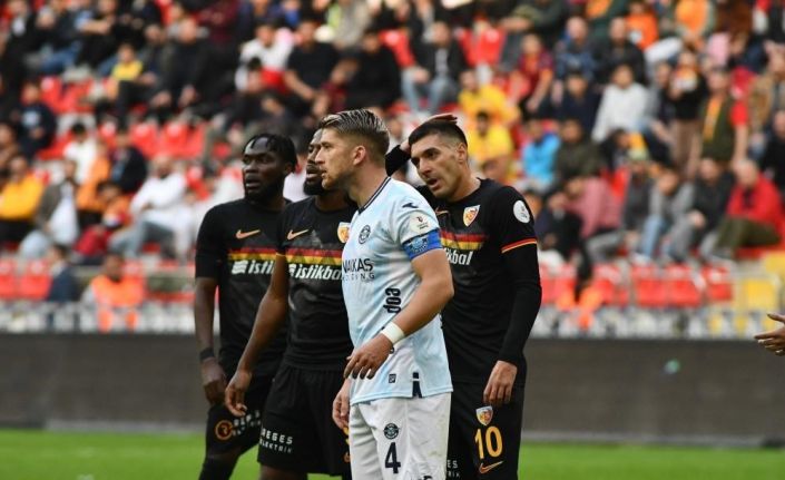 Adana Demirspor ile Kayserispor 14. randevuda