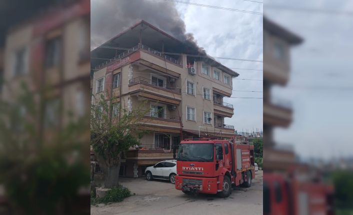 Antakya’da ev alevlere telsim oldu