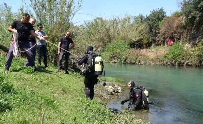 Antalya’da 15 gündür haber alınamayan adam için dalgıçlar Düden Şelalesi’ne daldı