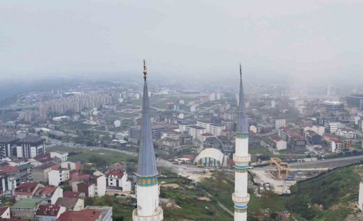 Arnavutköy’de depremde hasar alan cami mühürlendi