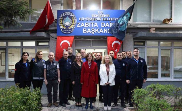 Ayşe Ünlüce, belediye birimlerinin bayramını kutladı