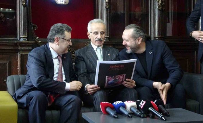 Bakan Uraloğlu, memleketi Trabzon’da bayramlaşma programlarına katıldı