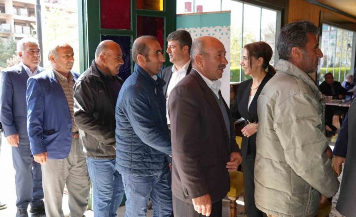 Başkan Tutdere, bayramlaşma töreninde vatandaşlarla buluştu