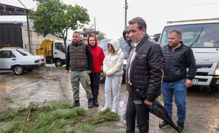 Başkan Yetişkin fırtınadan zarar gören bölgelerde incelemelerde bulundu