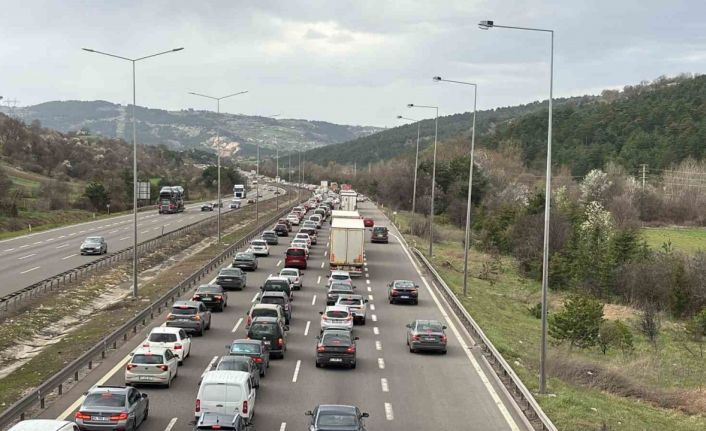 Bayram trafiği durma noktasına geldi