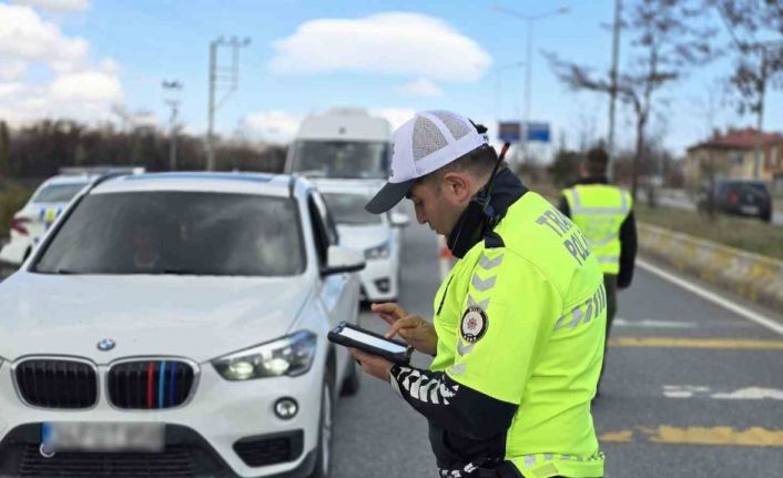 Bitlis’te trafik ekiplerinden tatil dönüşü denetimleri