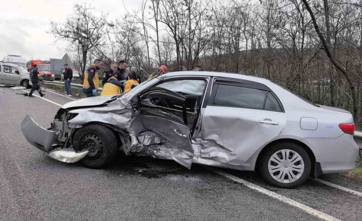 Bursa’da trafik kazası: 3 kişi yaralandı