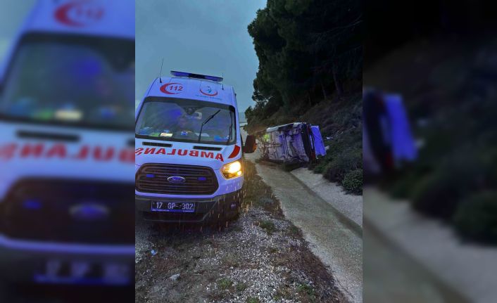 Çanakkale’de otomobil yan yattı: 6 yaralı