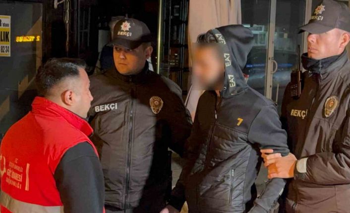 Edirne’de göçmen operasyonu: Oteller, metruk yerler ile şüpheli adresler didik didik arandı