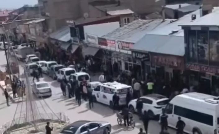 Erciş’te taşlı sopalı kavga