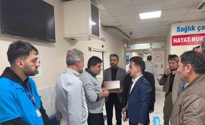 Hak-İş Konfederasyonu Diyarbakır İl Başkanı Aküzüm, üyeleriyle bayramlaştı