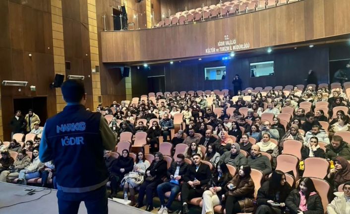 Iğdır’daki eğitim kurumlarında uyuşturucu ile mücadele eğitimi
