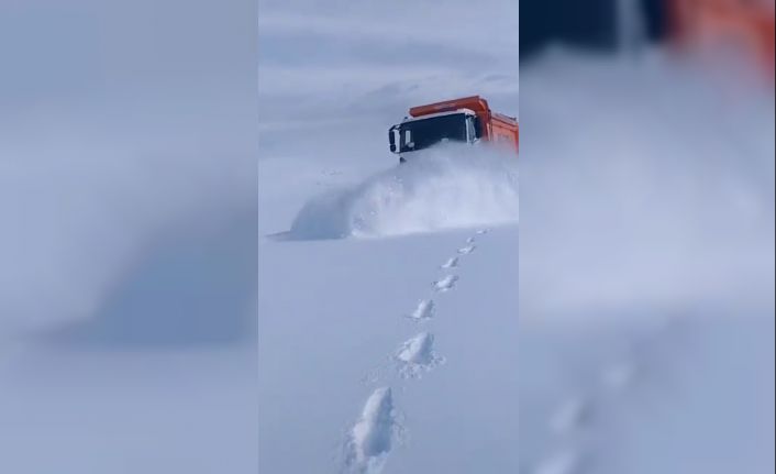 Kağızman-Cumaçay karayolu ulaşıma kapandı