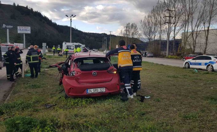 Karabük’te otomobil ile tır çarpıştı: 3 ölü, 2 yaralı