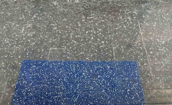 Kastamonu’da sağanak ve dolu yağışı etkili oldu