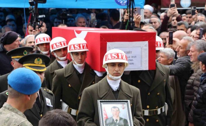 Kuzey Irak’ta Dron saldırısı sonrası şehit olan Uzman Onbaşı Berat Mecit Day’a son görev