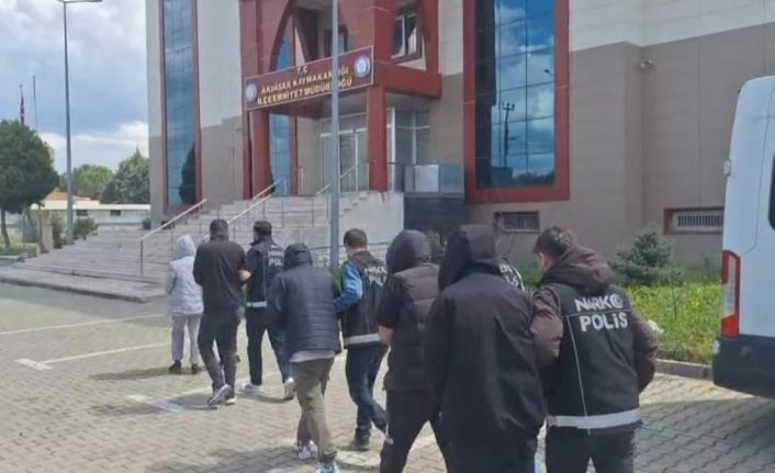 Manisa’da zehir tacirlerine darbe: 42 bin adet sentetik hap ele geçirildi