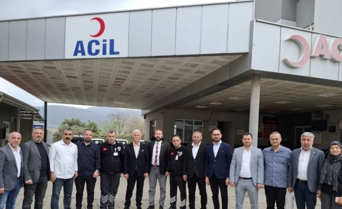 Memur-Sen İzmir İl Başkanı Yılmaz, sağlık çalışanları ile bayramlaştı