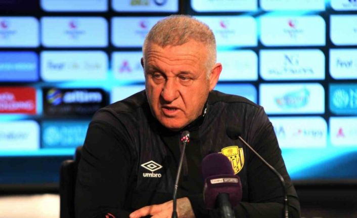 Mesut Bakkal: "10 günde 3 maç oynadık, antrenman yapma fırsatımız yok"