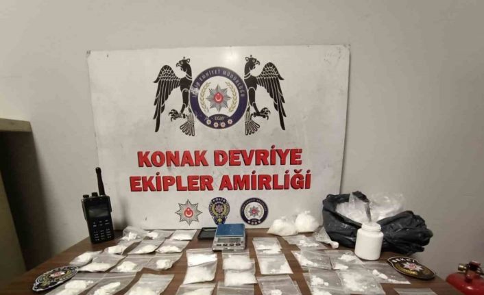 Motosikletli uyuşturucu tacirleri polisten kaçamadı