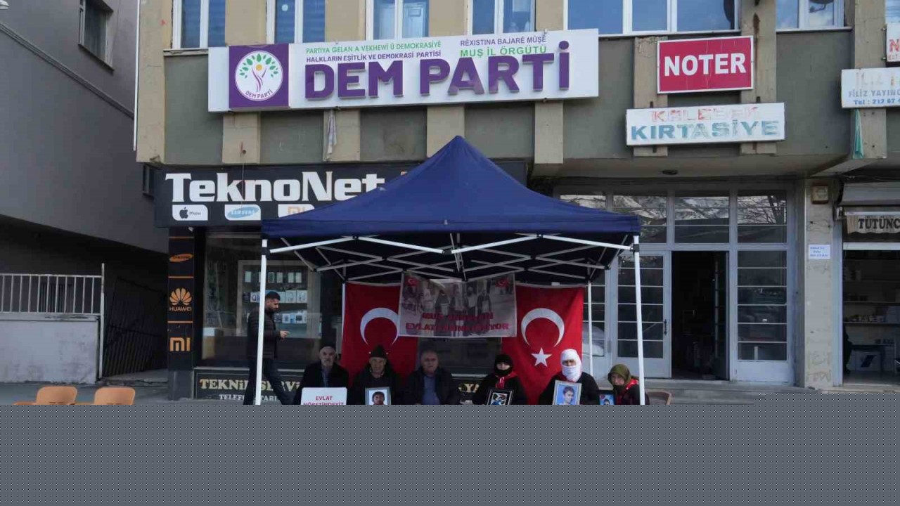 Muşlu anneler evlat nöbetine devam ediyor