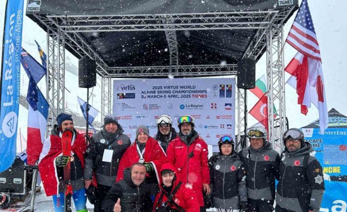 Otizmli özel sporcular, Dünya Kayak Şampiyonası’nda 3 madalya kazandı