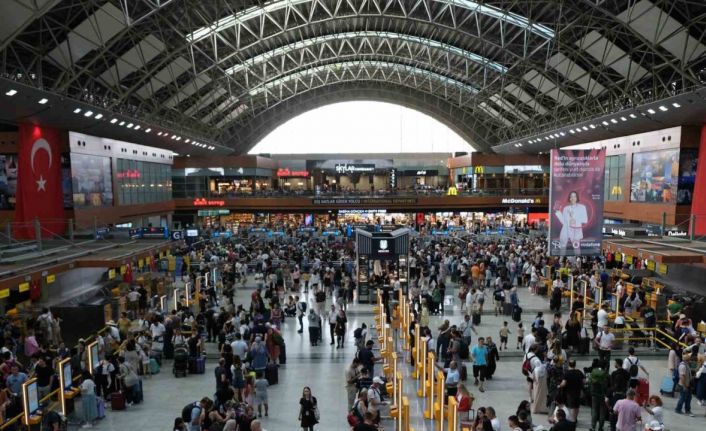 Sabiha Gökçen Havalimanı’nda rekor bayramı: 1 milyon 284 bin yolcuya hizmet verildi