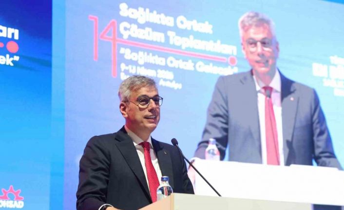 Sağlık Bakanı Memişoğlu: "Tek amacımız var öncelikli olarak, o da insanlara hizmet etmek"