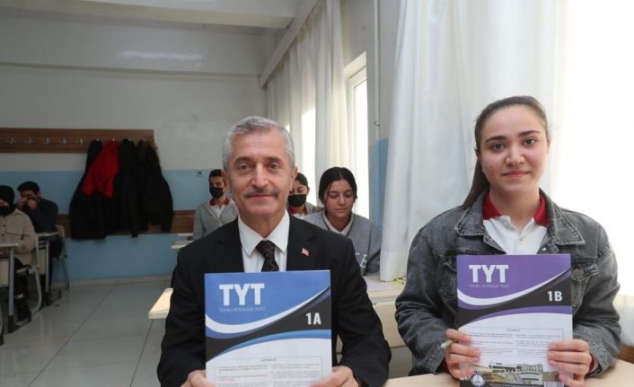 Şahinbey Belediyesi öğrenci ve vatandaşlara 16 milyon kitap dağıttı