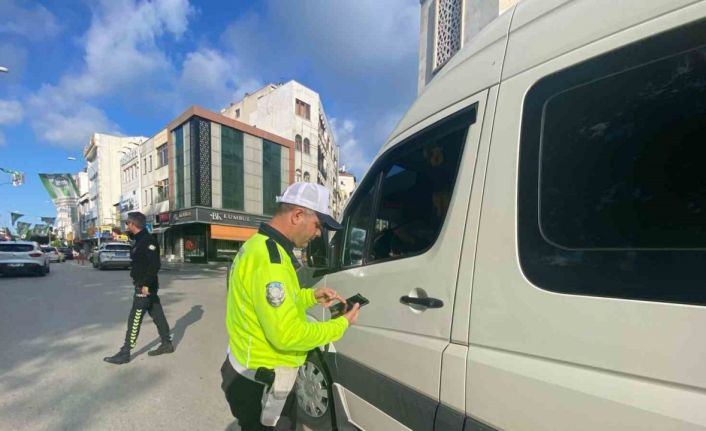 Serik’te öğrenci servisleri denetlendi