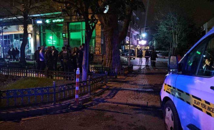 Şişli’de eğlence mekanında silahlar konuştu: 2 yaralı