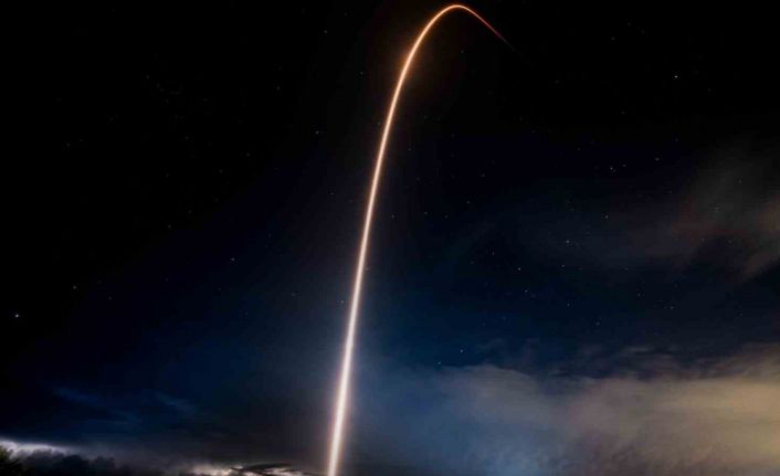 SpaceX, kutup yörüngesine ilk insanlı uzay uçuşunu gerçekleştirdi
