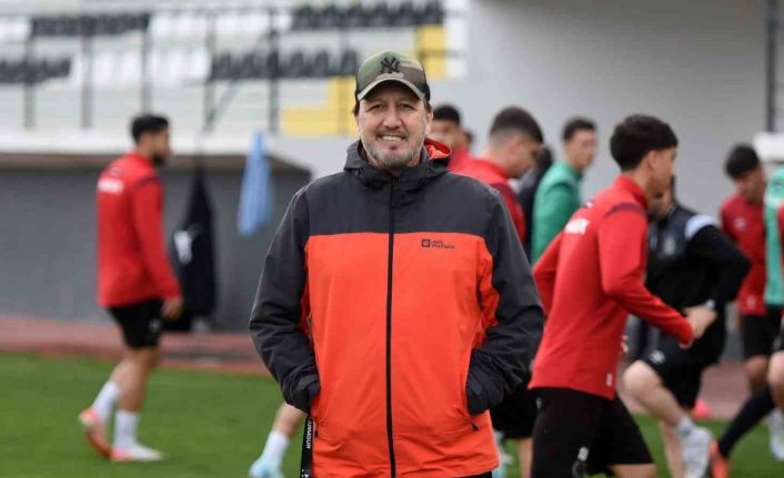 Taner Taşkın’dan Manisaspor taraftarlarına çağrı
