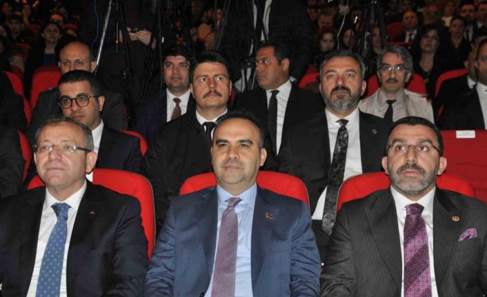 "Tarihi Kimliğiyle Kars Kenti Projesi"nin açılışını Bakan Mehmet Fatih Kacır yaptı