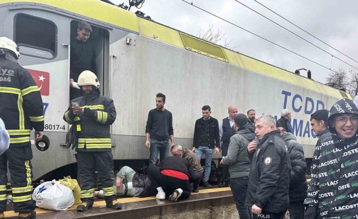 Tren ile peron arasında sıkışan kadın yaralandı