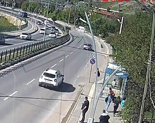 Tunceli’deki kaza anı güvenlik kameralarına yansıdı