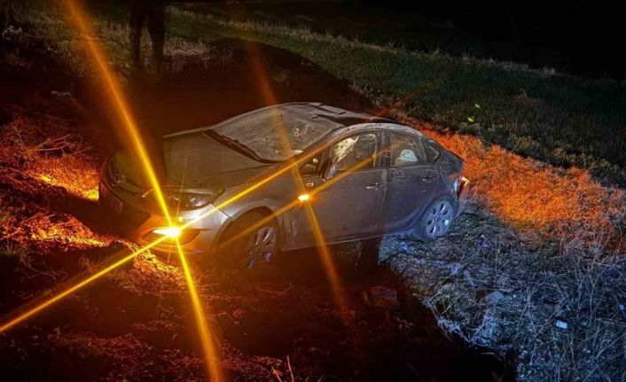 Virajı alamayan otomobil takla attı: 2 yaralı