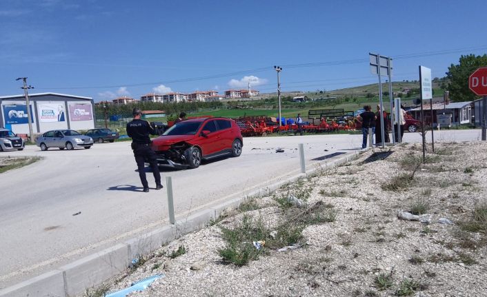 22 yaşındaki motosikletli genç hayatını kaybetti, otomobil sürücüsü sinir krizi geçirdi