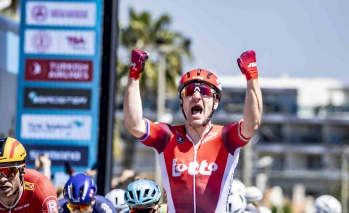 60. Cumhurbaşkanlığı Türkiye Bisiklet Turu’nda Selçuk-Çeşme etabını Elia Viviani kazandı