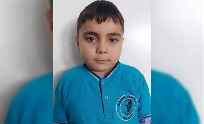 9 yaşındaki Mehmet Efe, geçirdiği rahatsızlık sonucu hayatını kaybetti