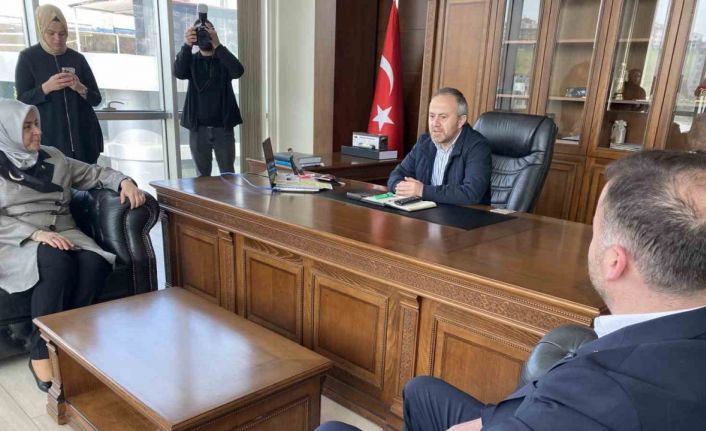 AK Parti Genel Merkez Kadın Kolları Başkanı Tuğba Işık Ercan kadın çalışanlarla bir araya geldi