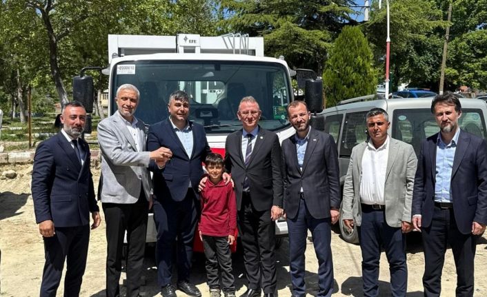 AK Parti heyetinden Yenikent’e ziyaret