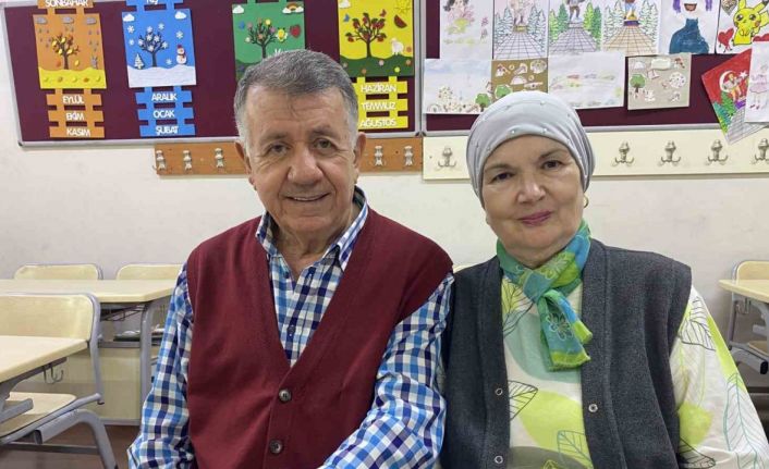 Almanya’daki torunu için 71 yaşında dil öğreniyor