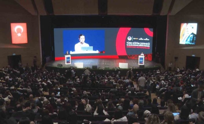 Ankara Valisi Şahin: "Ürettiğimiz yapay zekayı kullanmamız, gençlerimizi buna göre yetiştirmemiz lazım"